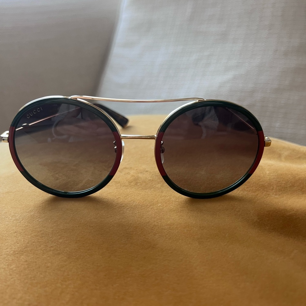 GUCCI GG0061S Sunglasses - Picture 4 of 7